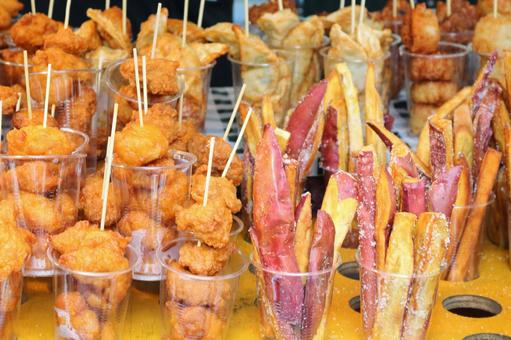 支援団体による出店